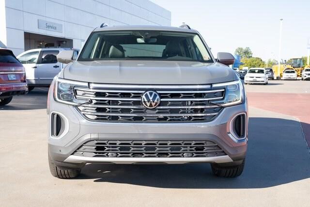 new 2026 Volkswagen Atlas car, priced at $46,006
