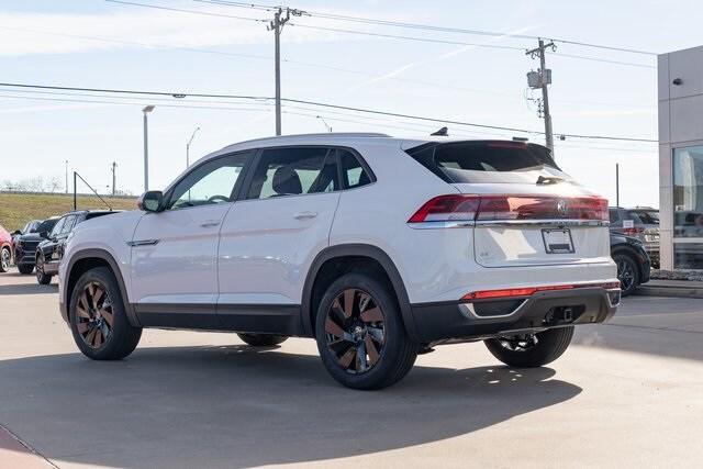 new 2025 Volkswagen Atlas Cross Sport car, priced at $45,511