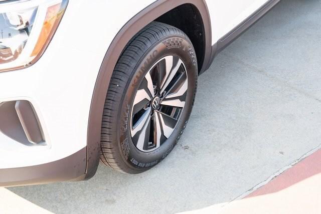 new 2026 Volkswagen Atlas car, priced at $39,841