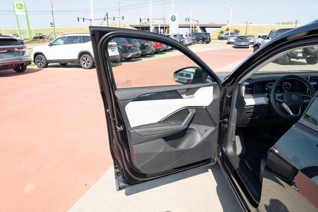 new 2025 Volkswagen Tiguan car, priced at $34,708