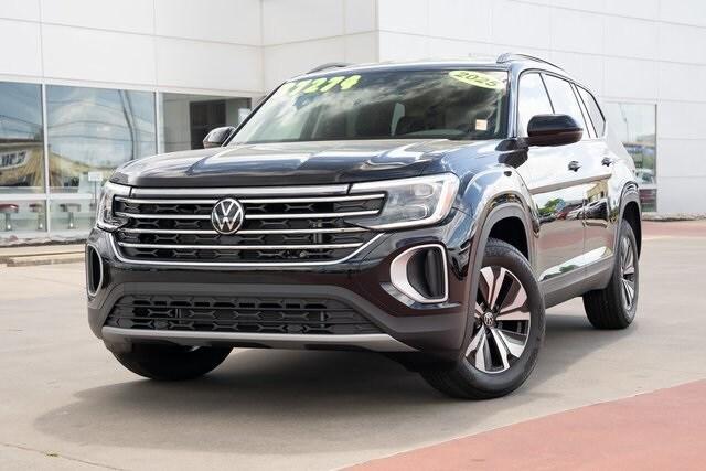 new 2025 Volkswagen Atlas car, priced at $39,274