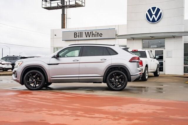 new 2025 Volkswagen Atlas Cross Sport car, priced at $49,655