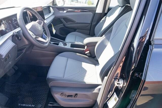 new 2025 Volkswagen Tiguan car, priced at $33,114