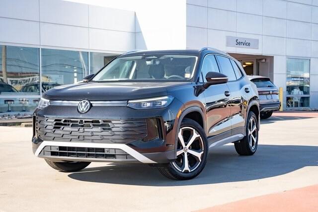 new 2025 Volkswagen Tiguan car, priced at $33,114