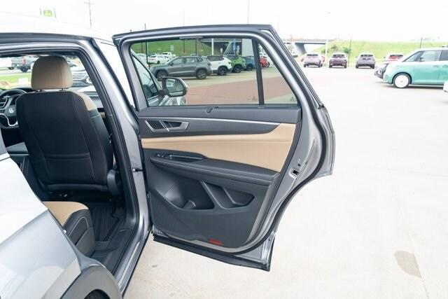 new 2025 Volkswagen Atlas Cross Sport car, priced at $43,764