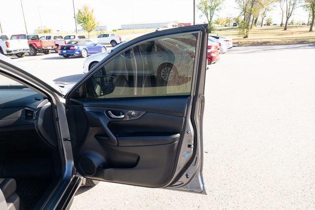 used 2018 Nissan Rogue car, priced at $16,324