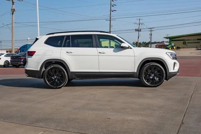 new 2024 Volkswagen Atlas car, priced at $42,866