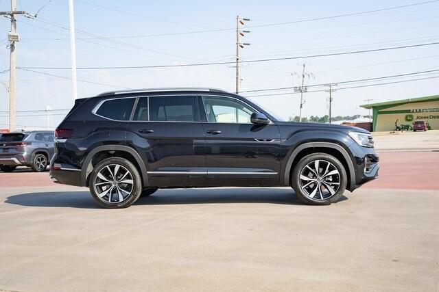 new 2026 Volkswagen Atlas car, priced at $55,831
