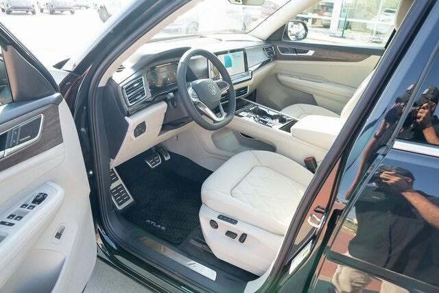 new 2026 Volkswagen Atlas car, priced at $55,831