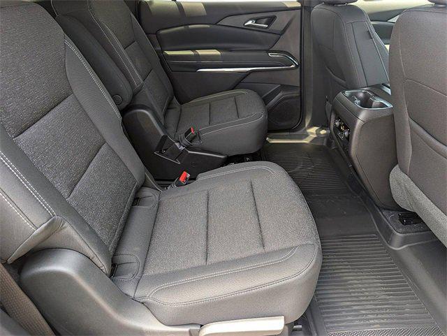new 2025 Chevrolet Traverse car, priced at $43,205
