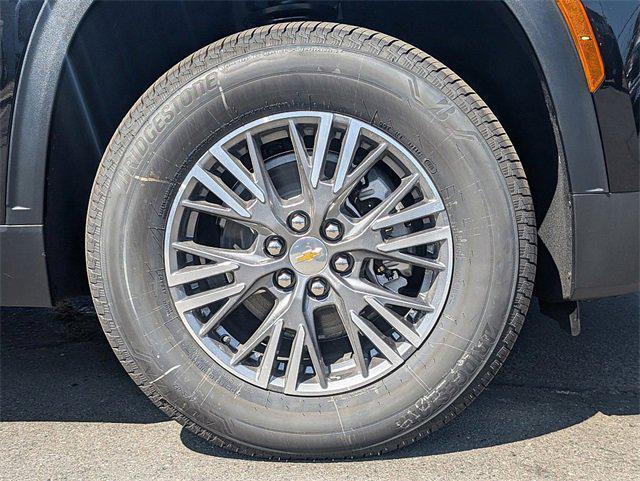 new 2025 Chevrolet Traverse car, priced at $43,205