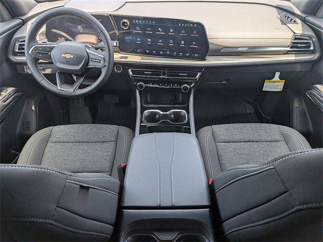 new 2025 Chevrolet Traverse car, priced at $43,205