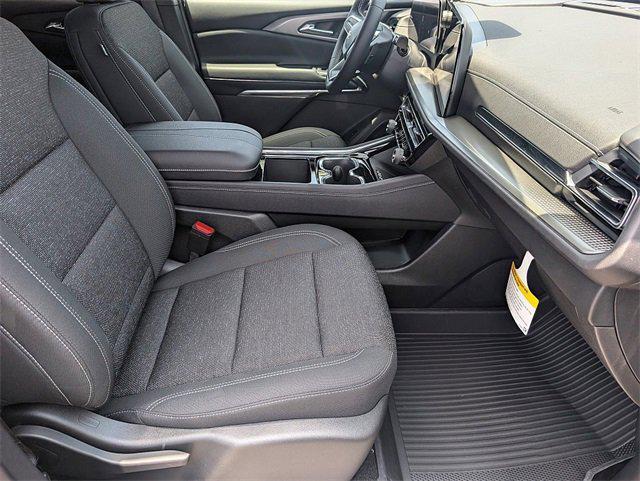 new 2025 Chevrolet Traverse car, priced at $43,205