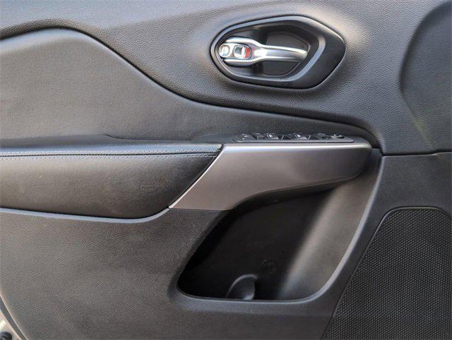 used 2019 Jeep Cherokee car, priced at $13,576