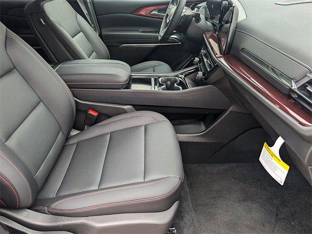 new 2025 Chevrolet Traverse car, priced at $54,704