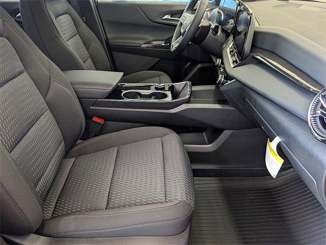 new 2026 Chevrolet Equinox car, priced at $31,340