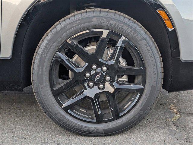 new 2025 Chevrolet Blazer car, priced at $40,550