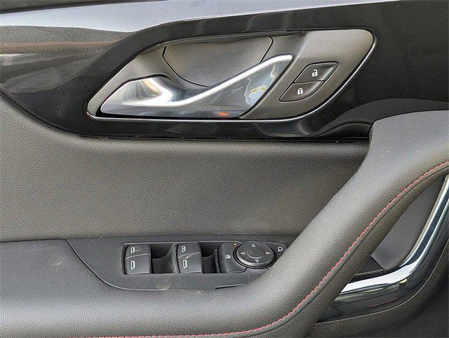 new 2025 Chevrolet Blazer car, priced at $40,550