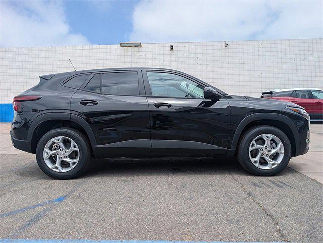 new 2025 Chevrolet Trax car, priced at $22,077