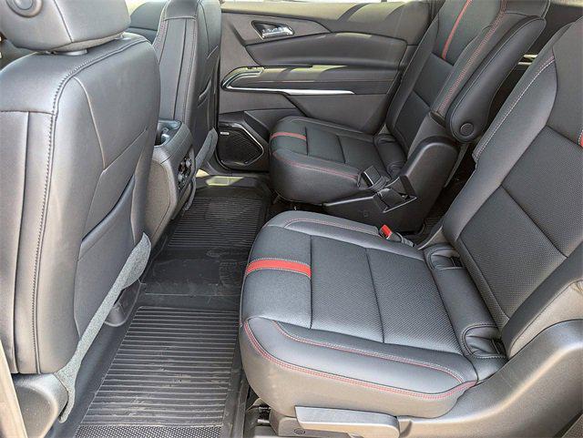 new 2025 Chevrolet Traverse car, priced at $58,050
