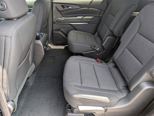 new 2025 Chevrolet Traverse car, priced at $43,015