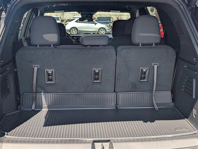 new 2025 Chevrolet Traverse car, priced at $43,015