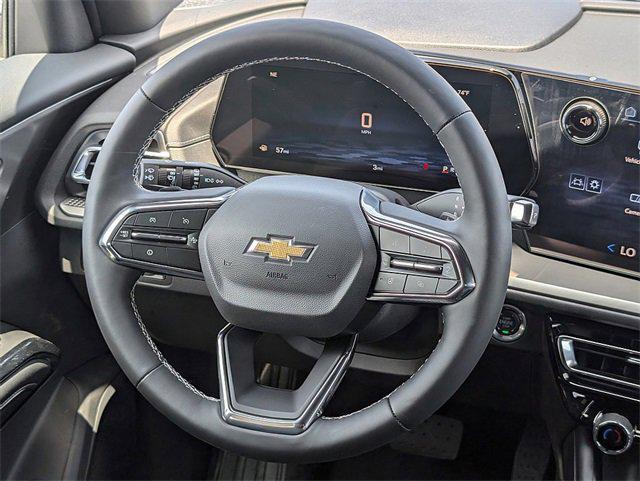 new 2025 Chevrolet Traverse car, priced at $43,015