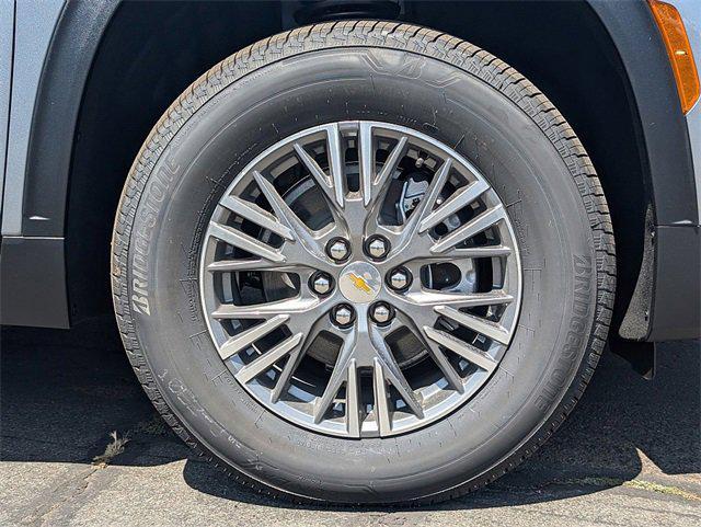 new 2025 Chevrolet Traverse car, priced at $42,890