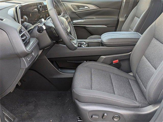 new 2025 Chevrolet Traverse car, priced at $49,390