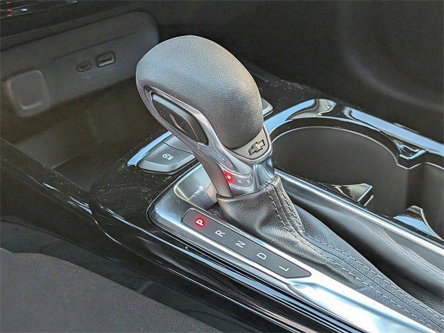 new 2025 Chevrolet Trax car, priced at $26,015
