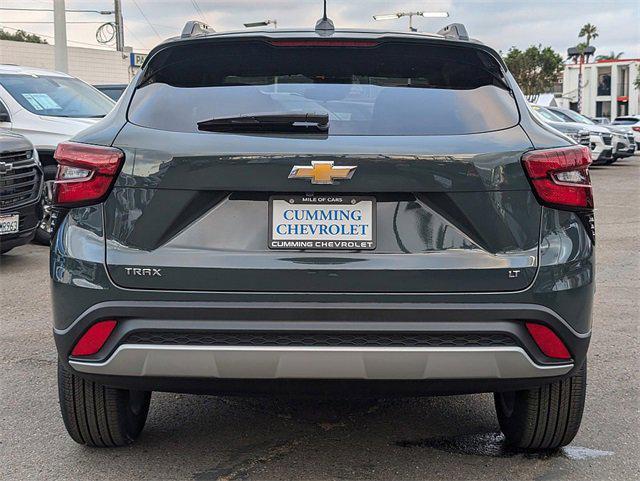 new 2025 Chevrolet Trax car, priced at $26,015