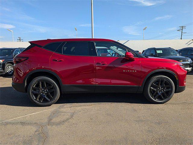 new 2025 Chevrolet Blazer car, priced at $31,989