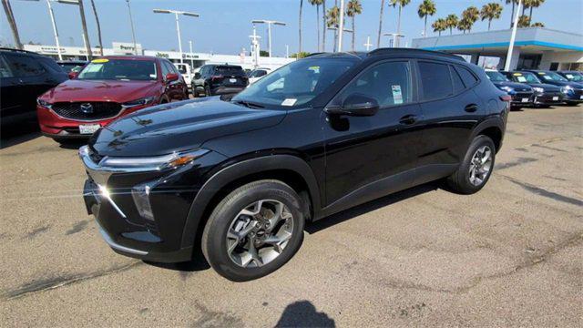 used 2025 Chevrolet Trax car, priced at $23,458
