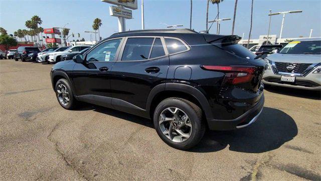 used 2025 Chevrolet Trax car, priced at $23,458