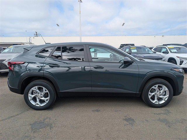 new 2025 Chevrolet Trax car, priced at $23,510