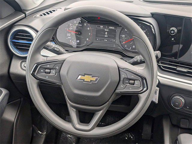 new 2025 Chevrolet Trax car, priced at $23,510