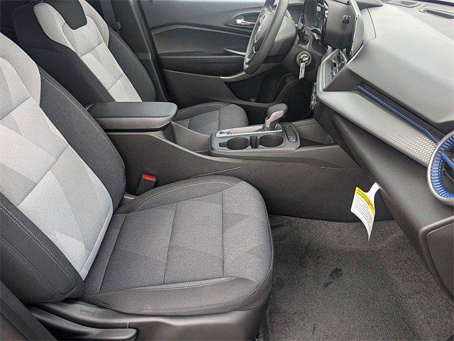 new 2025 Chevrolet Trax car, priced at $23,510