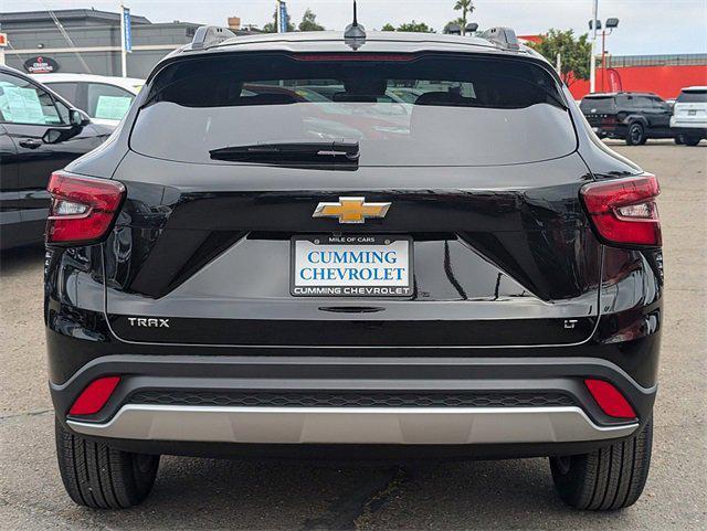 new 2025 Chevrolet Trax car, priced at $26,015