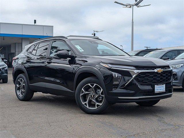 new 2025 Chevrolet Trax car, priced at $26,015