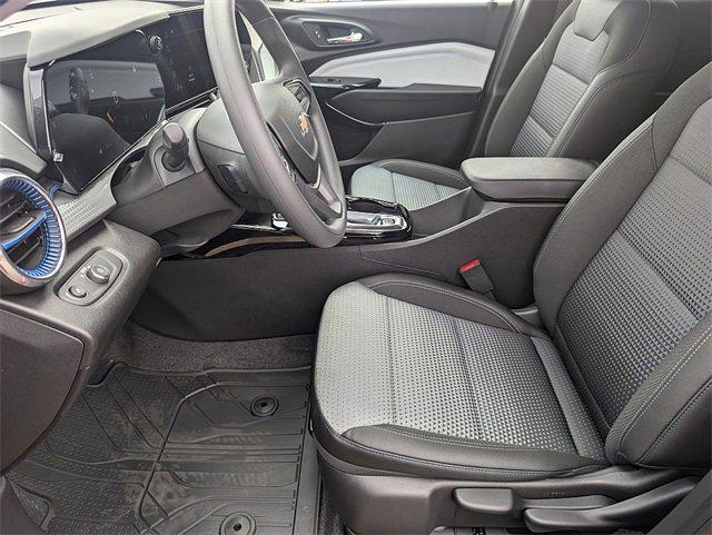new 2025 Chevrolet Trax car, priced at $24,430