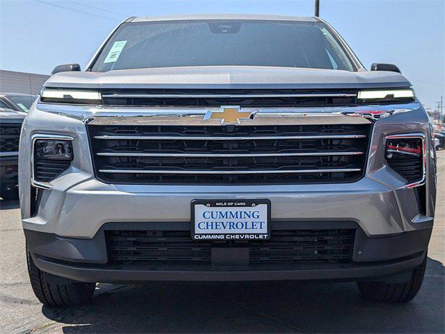 new 2025 Chevrolet Traverse car, priced at $43,015