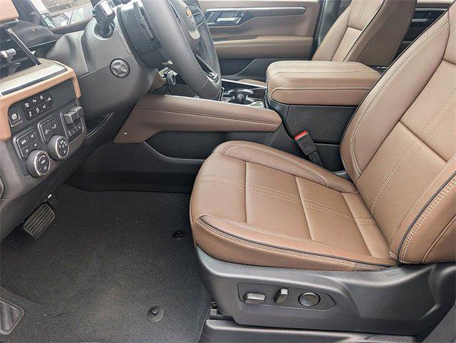 new 2025 Chevrolet Suburban car, priced at $99,550