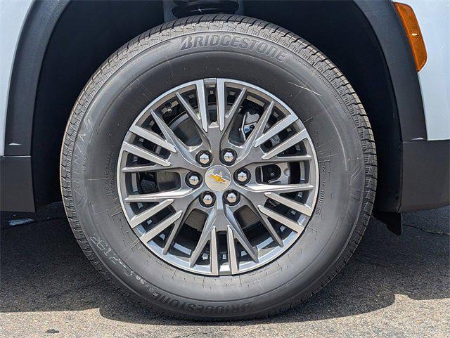 new 2025 Chevrolet Traverse car, priced at $42,890