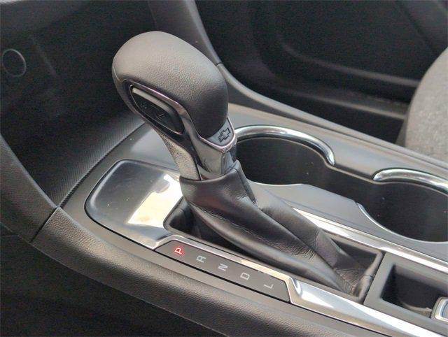 used 2022 Chevrolet Equinox car, priced at $19,669