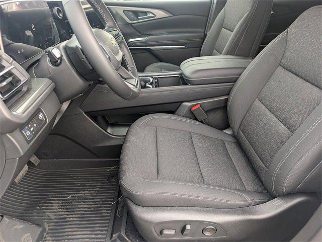 new 2025 Chevrolet Traverse car, priced at $42,935