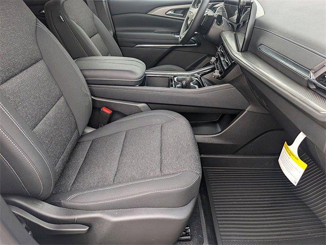 new 2025 Chevrolet Traverse car, priced at $42,935