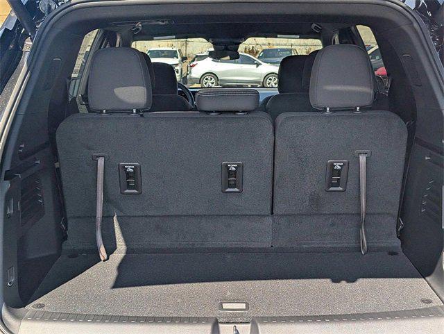 new 2025 Chevrolet Traverse car, priced at $42,890
