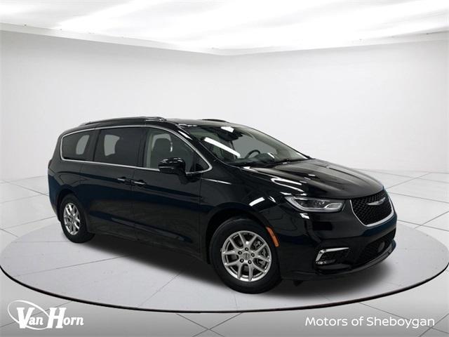 used 2021 Chrysler Pacifica car, priced at $21,989