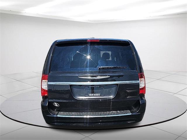 used 2015 Chrysler Town & Country car, priced at $7,750