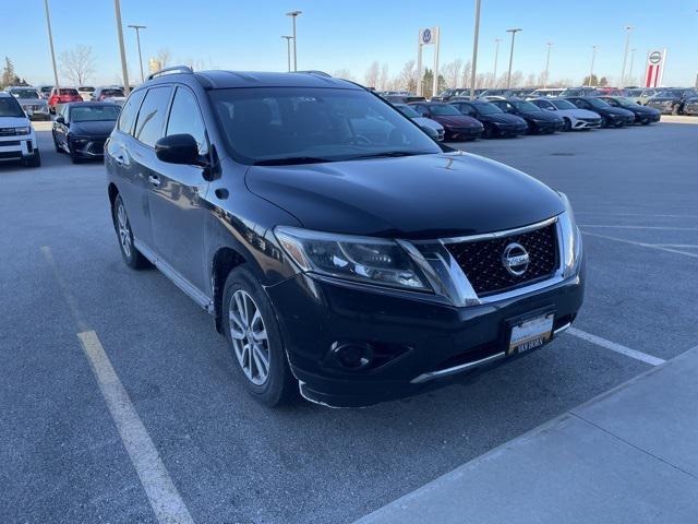 used 2015 Nissan Pathfinder car, priced at $10,985